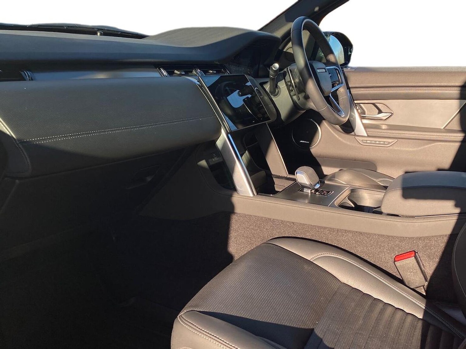 Used Land Rover Discovery Sport 2024 for sale - 77629380: Photo 3