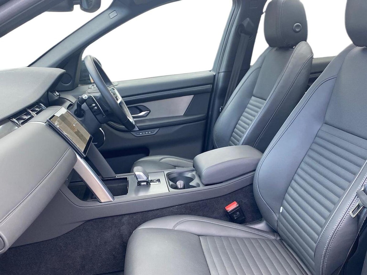 Used Land Rover Discovery Sport 2024 for sale - 78193610: Photo 5