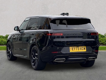 Used Land Rover Range Rover Sport 2024 for sale - 76243188: Photo 2