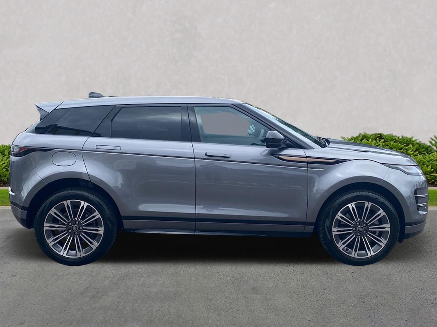 Used Land Rover Range Rover Evoque 2025 for sale - 76040672: Photo 5