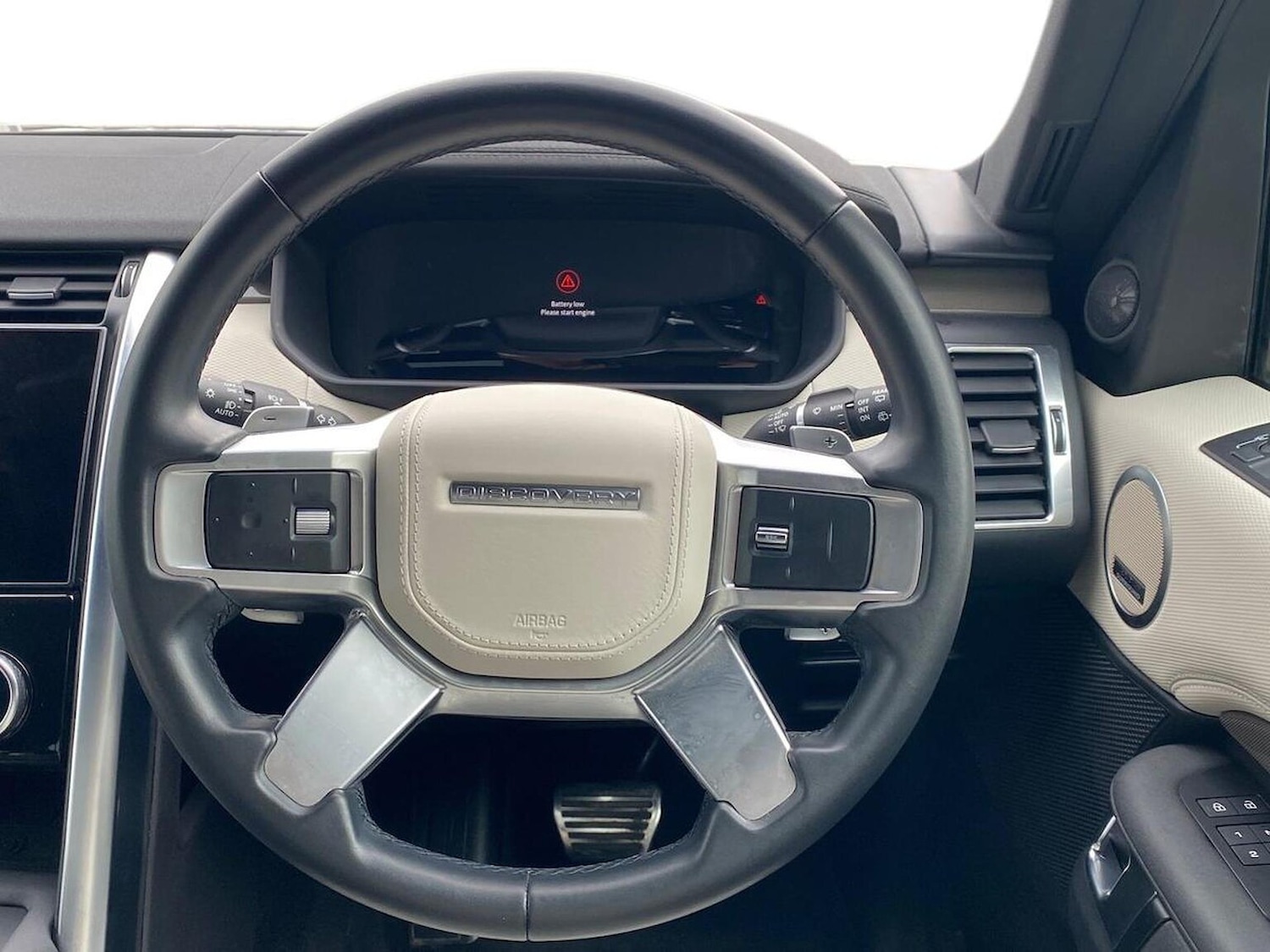 Used Land Rover Discovery 2022 for sale - 77946126: Photo 15