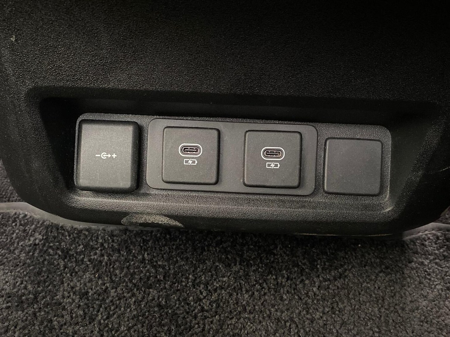 Used Land Rover Discovery 2022 for sale - 77946126: Photo 34