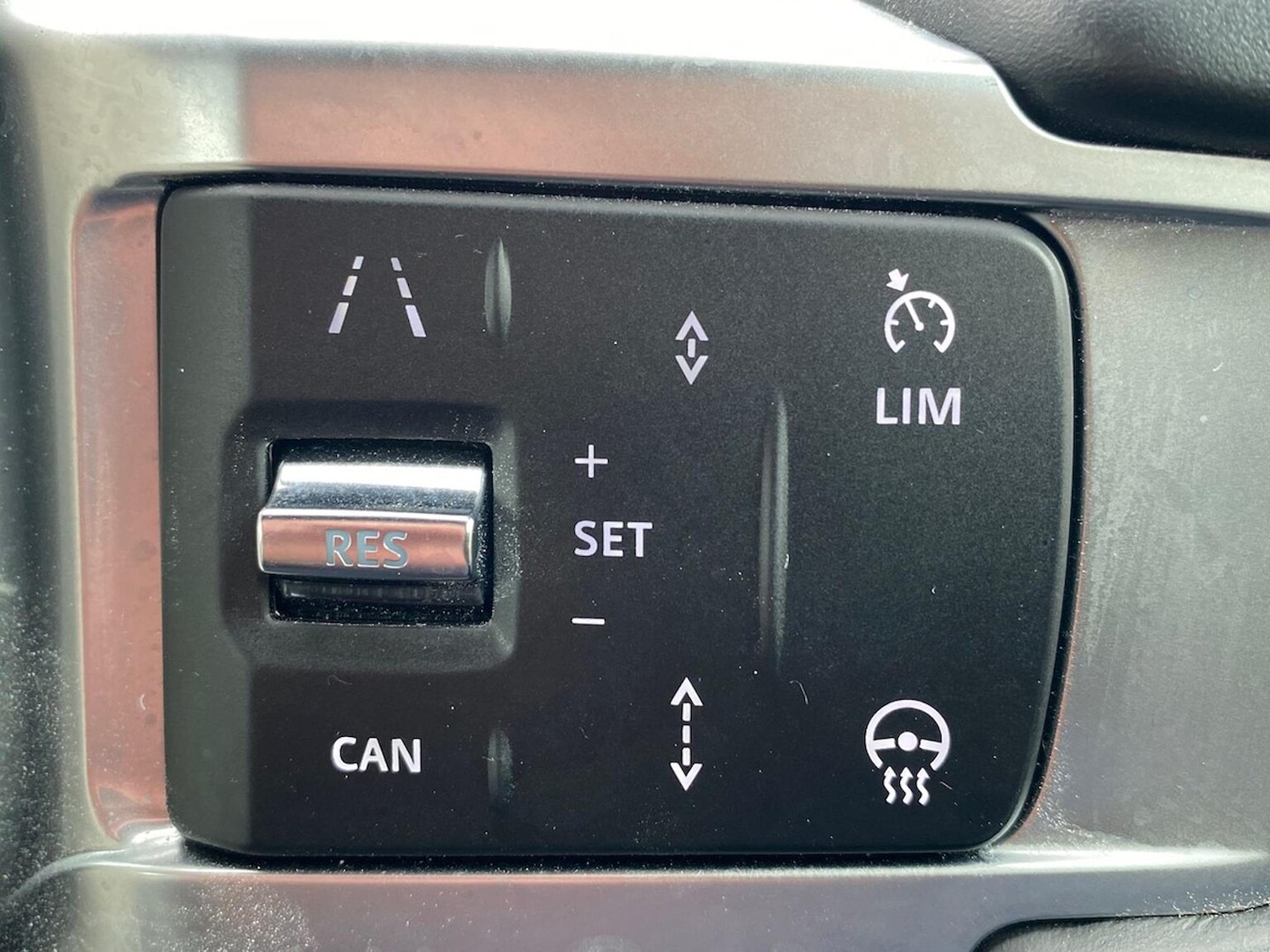 Used Land Rover Discovery 2022 for sale - 77946126: Photo 42