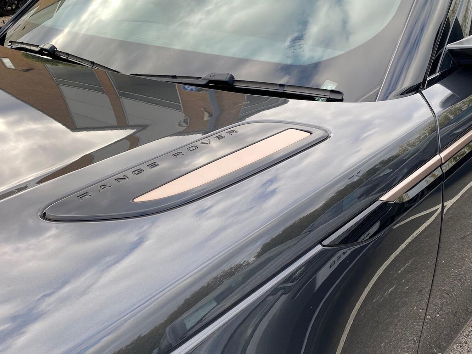 Used Land Rover Range Rover Velar 2024 for sale - 76439785: Photo 20