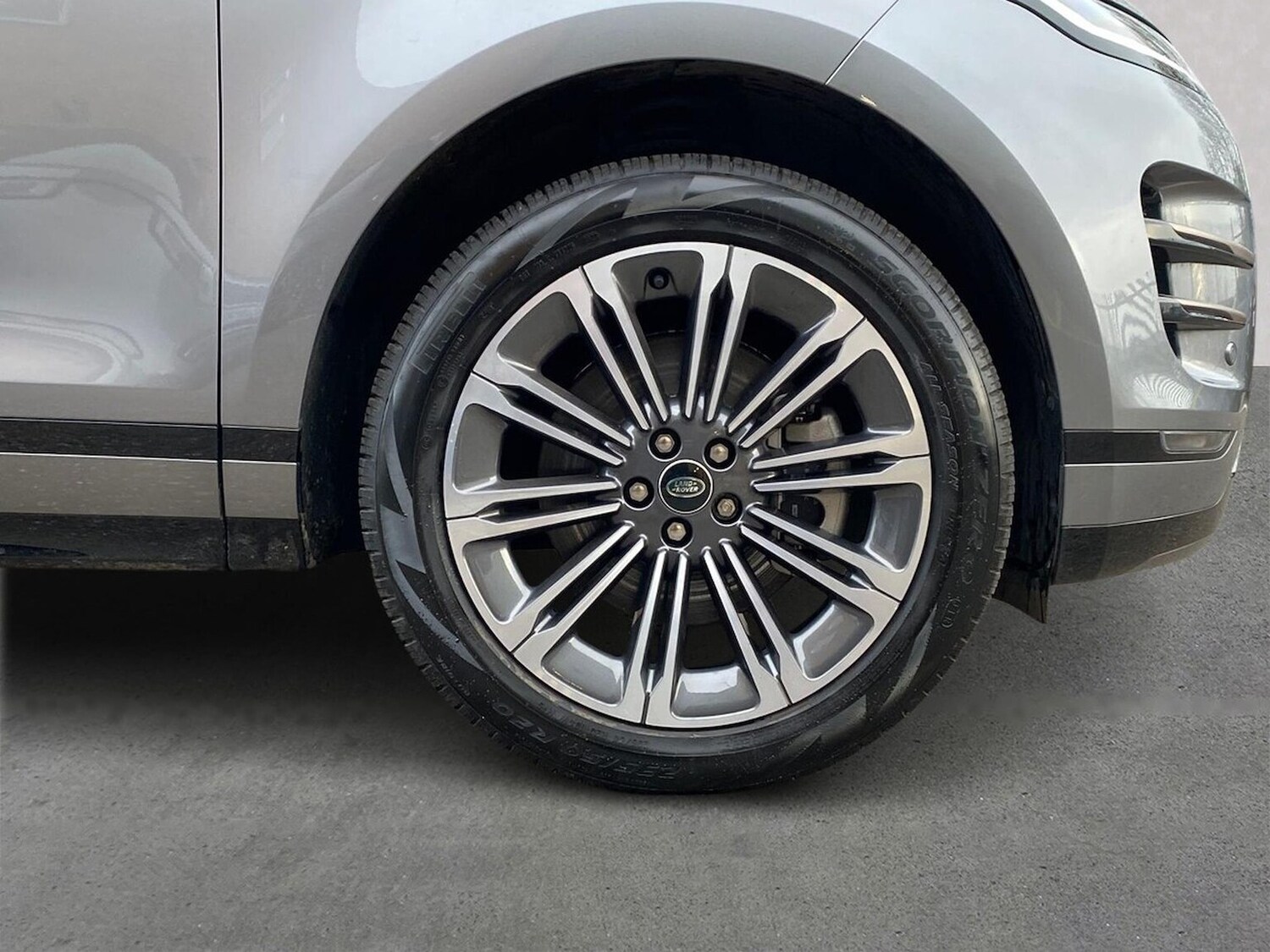 Used Land Rover Range Rover Evoque 2024 for sale - 77487866: Photo 8