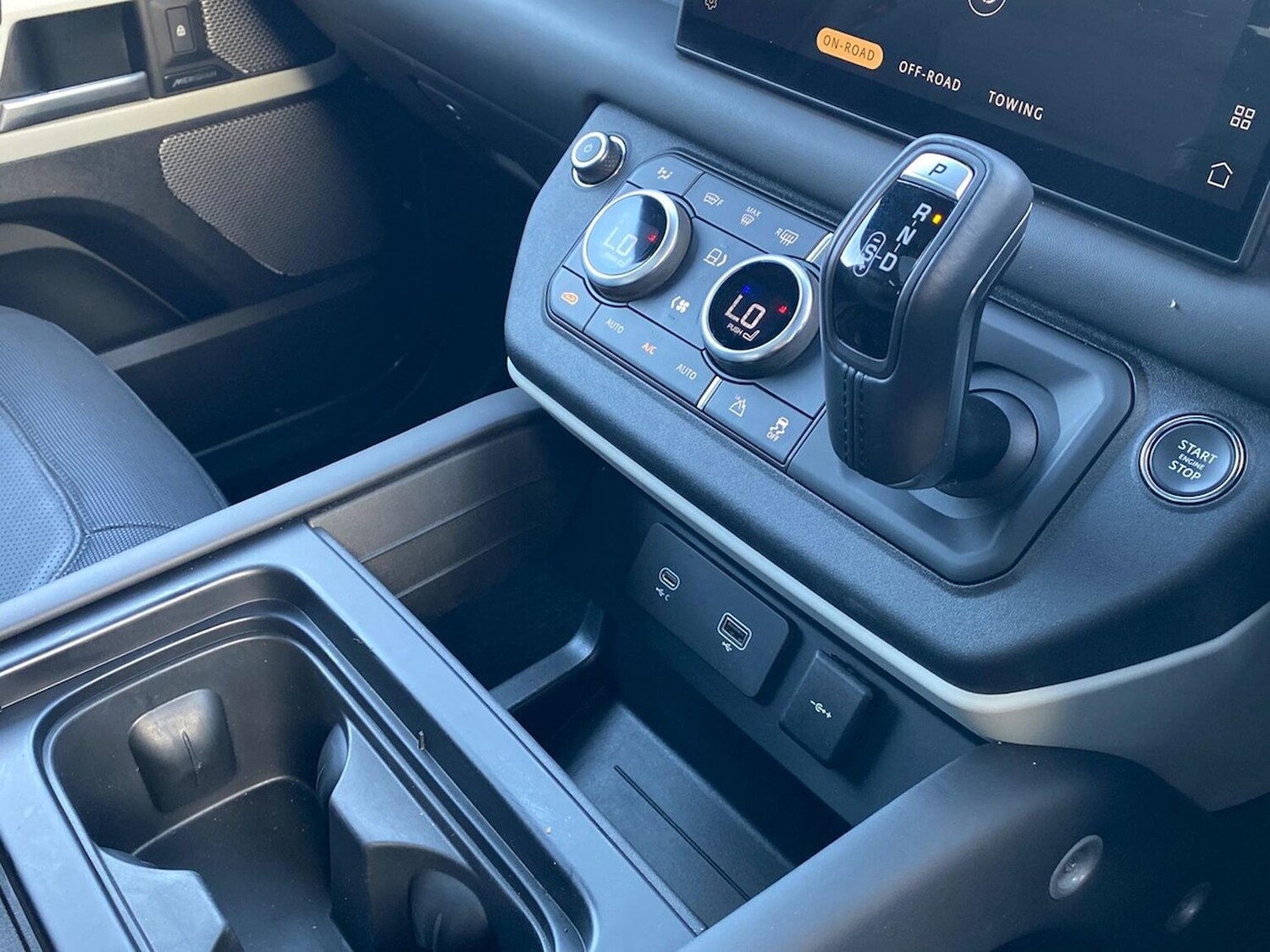 Used Land Rover Defender 2024 for sale - 78176491: Photo 15