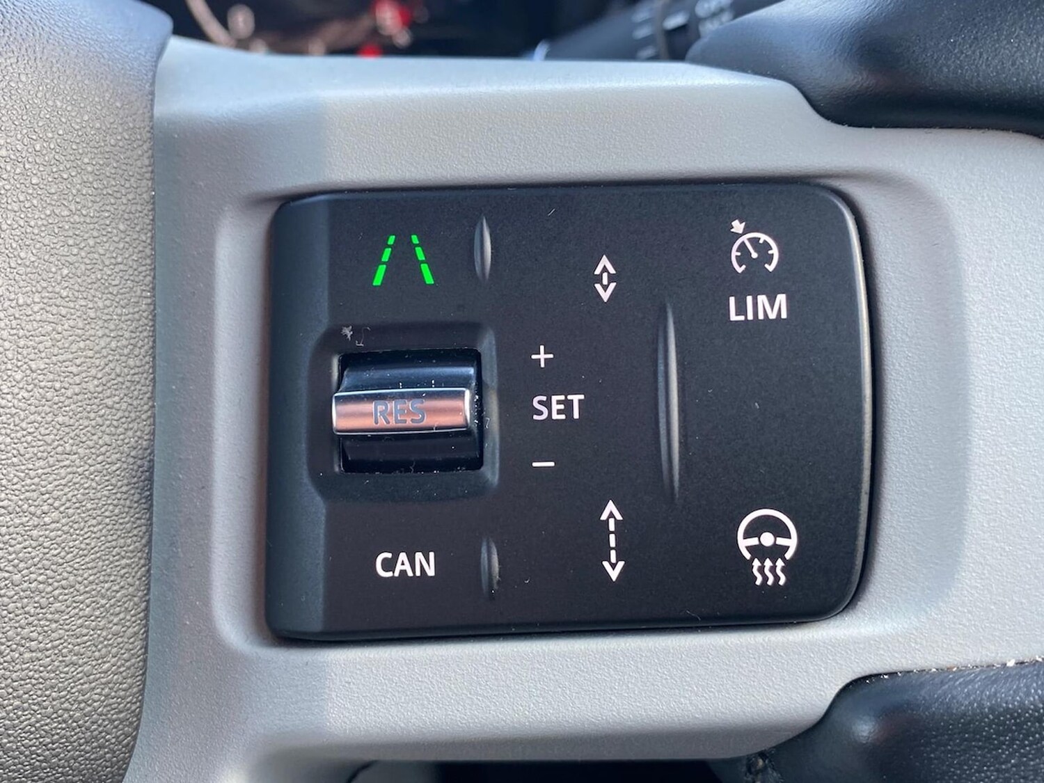 Used Land Rover Defender 2024 for sale - 78176491: Photo 36