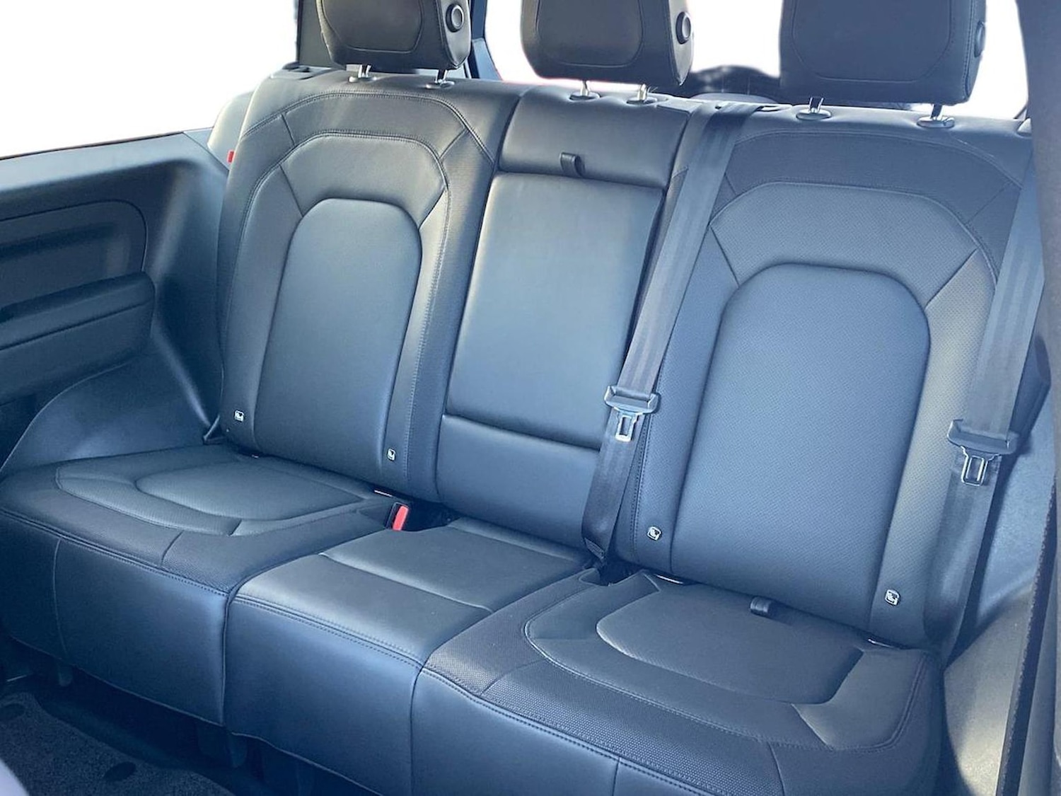 Used Land Rover Defender 2024 for sale - 78176491: Photo 6