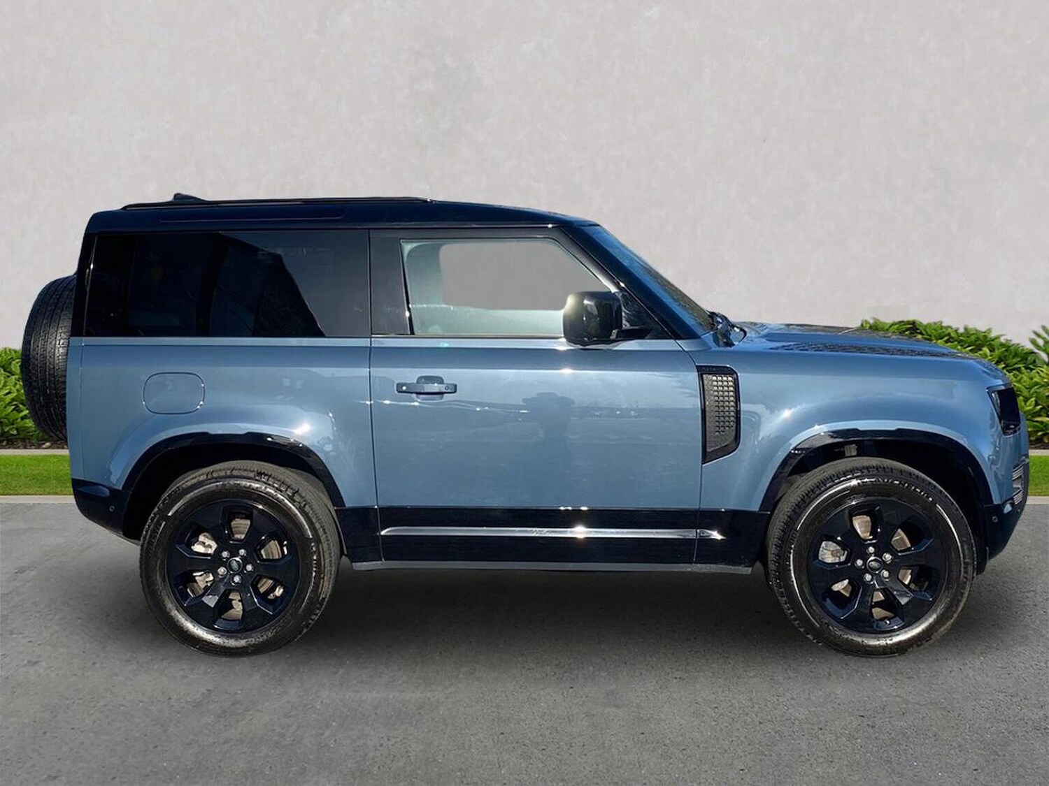 Used Land Rover Defender 2024 for sale - 78176491: Photo 7