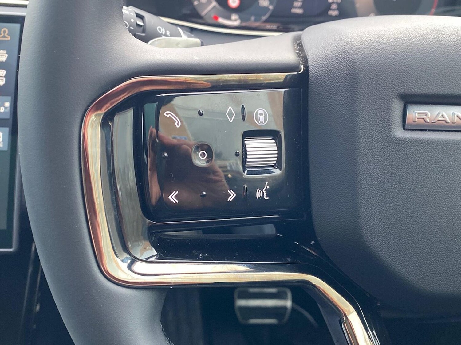 Used Land Rover Range Rover Evoque 2025 for sale - 78193705: Photo 37