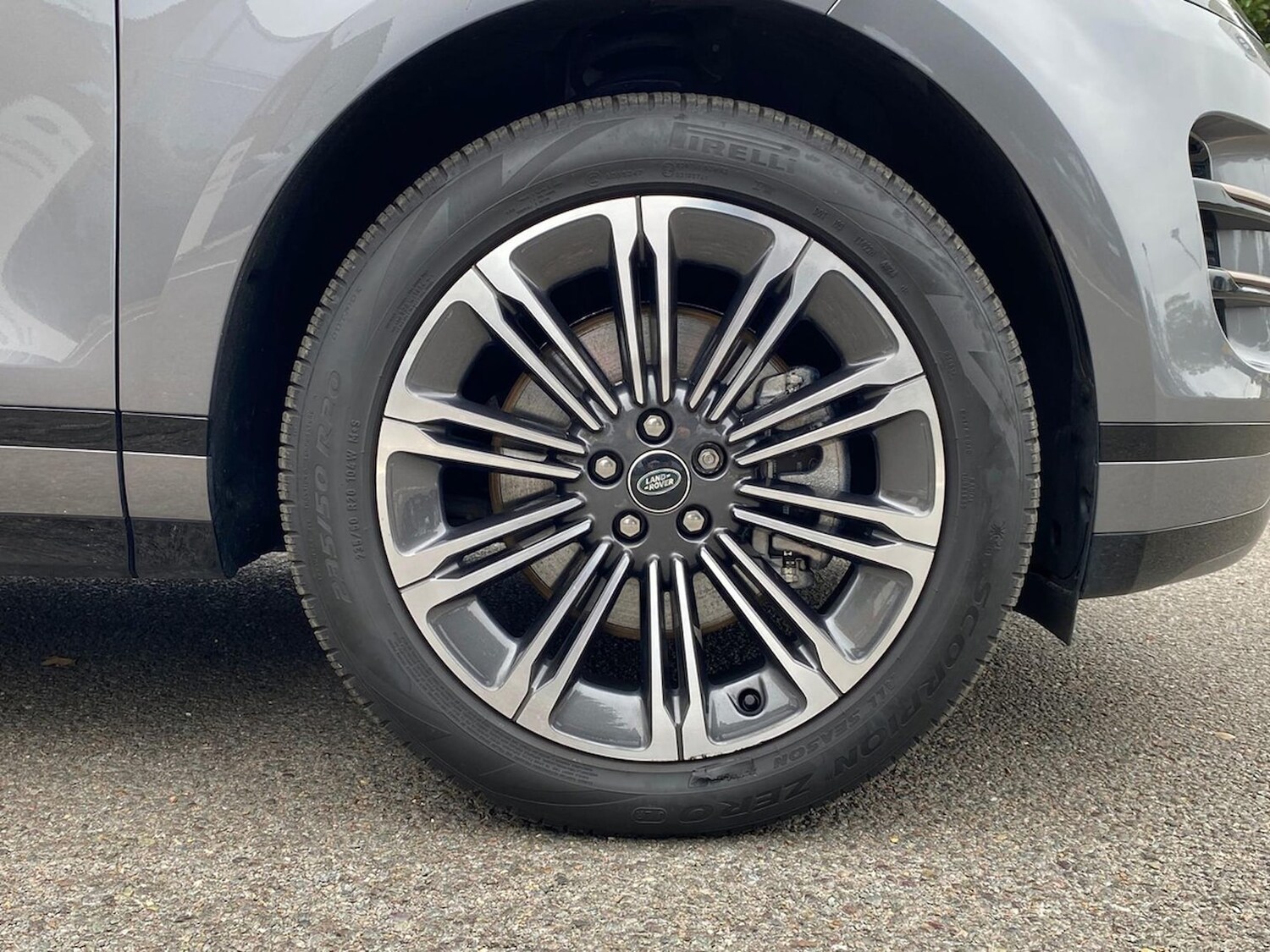 Used Land Rover Range Rover Evoque 2025 for sale - 76243912: Photo 8