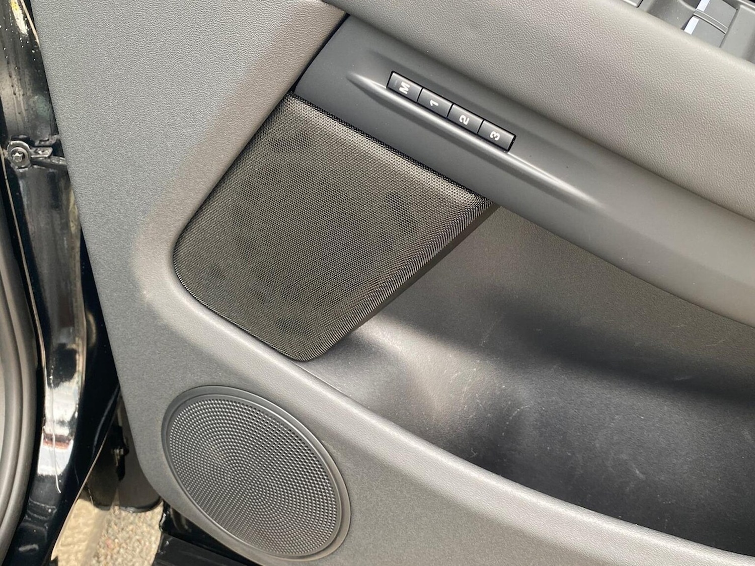 Used Land Rover Range Rover Evoque 2025 for sale - 77681885: Photo 24