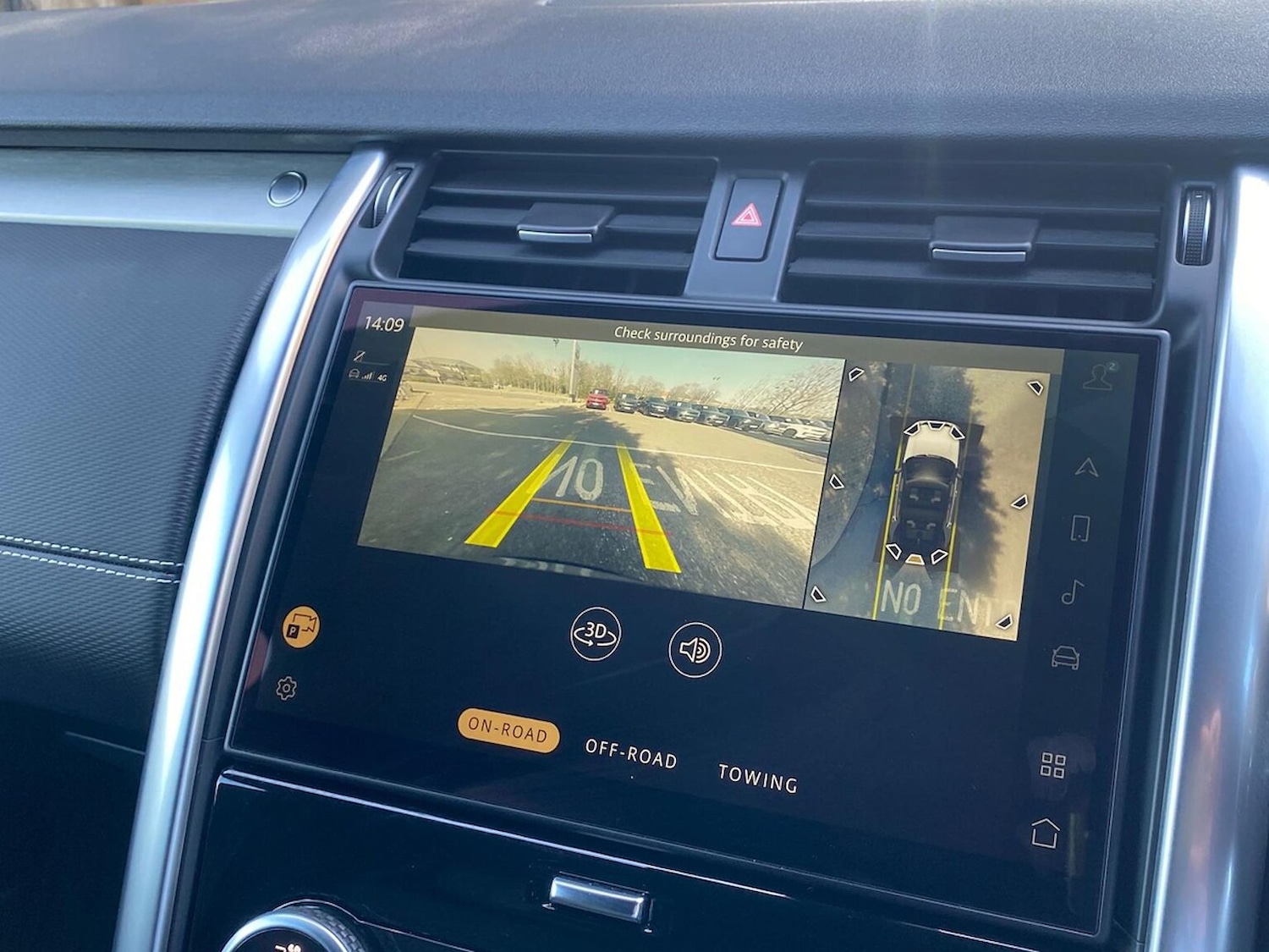 Used Land Rover Discovery 2023 for sale - 78210210: Photo 14