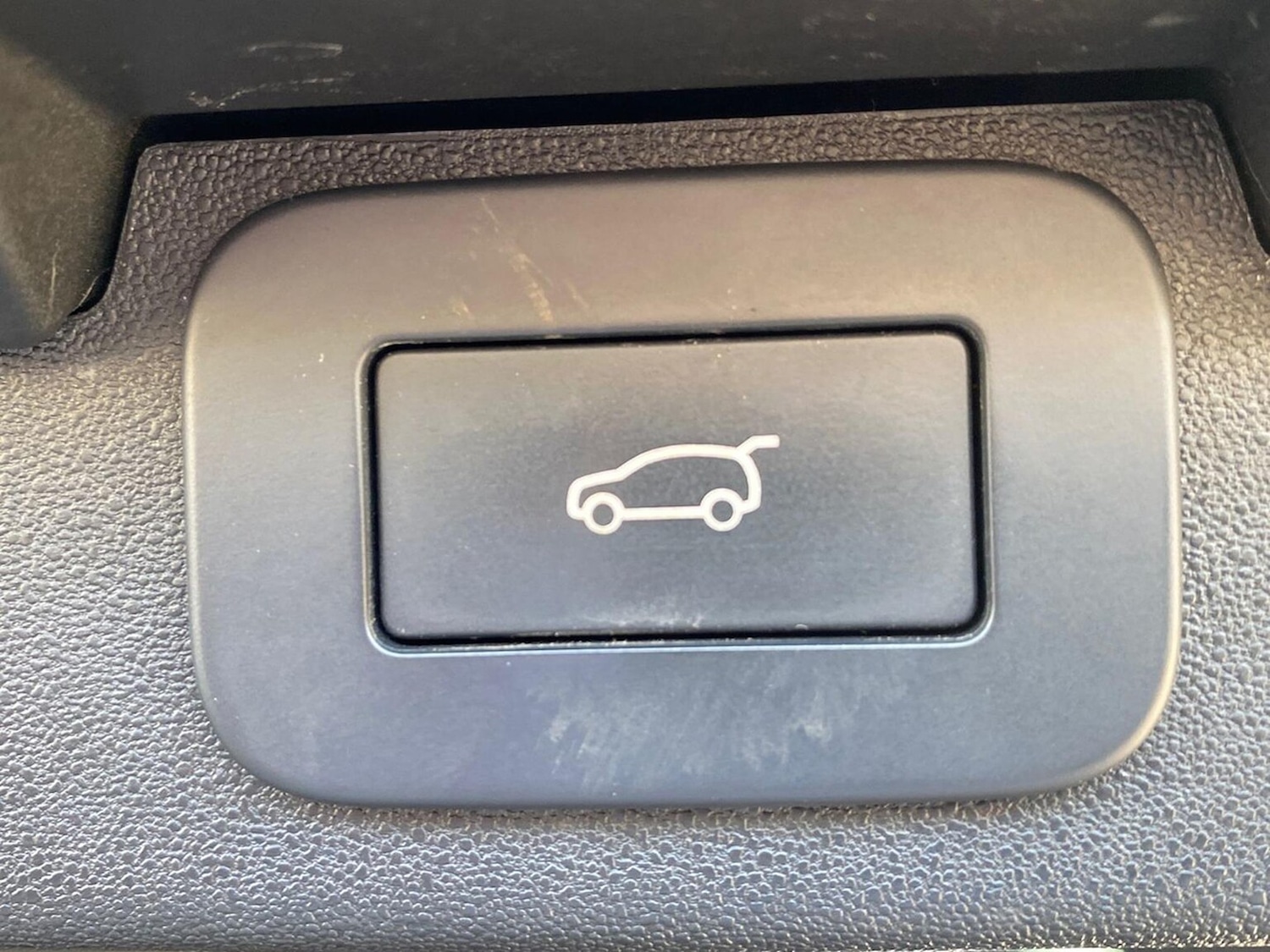 Used Land Rover Discovery 2023 for sale - 78210210: Photo 34