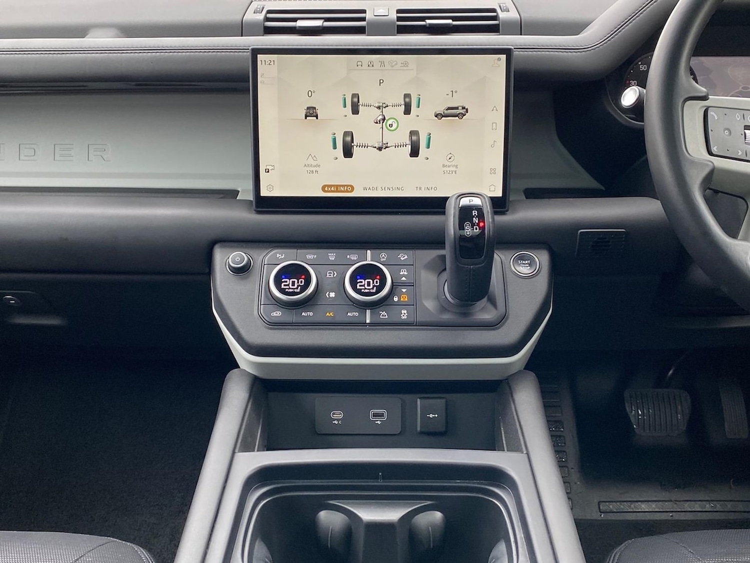 Used Land Rover Defender 2024 for sale - 76897082: Photo 14