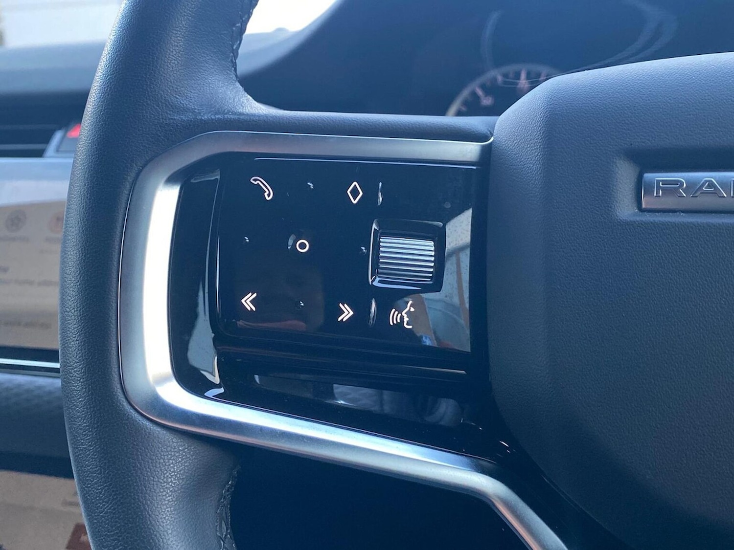 Used Land Rover Range Rover Evoque 2023 for sale - 76699407: Photo 34