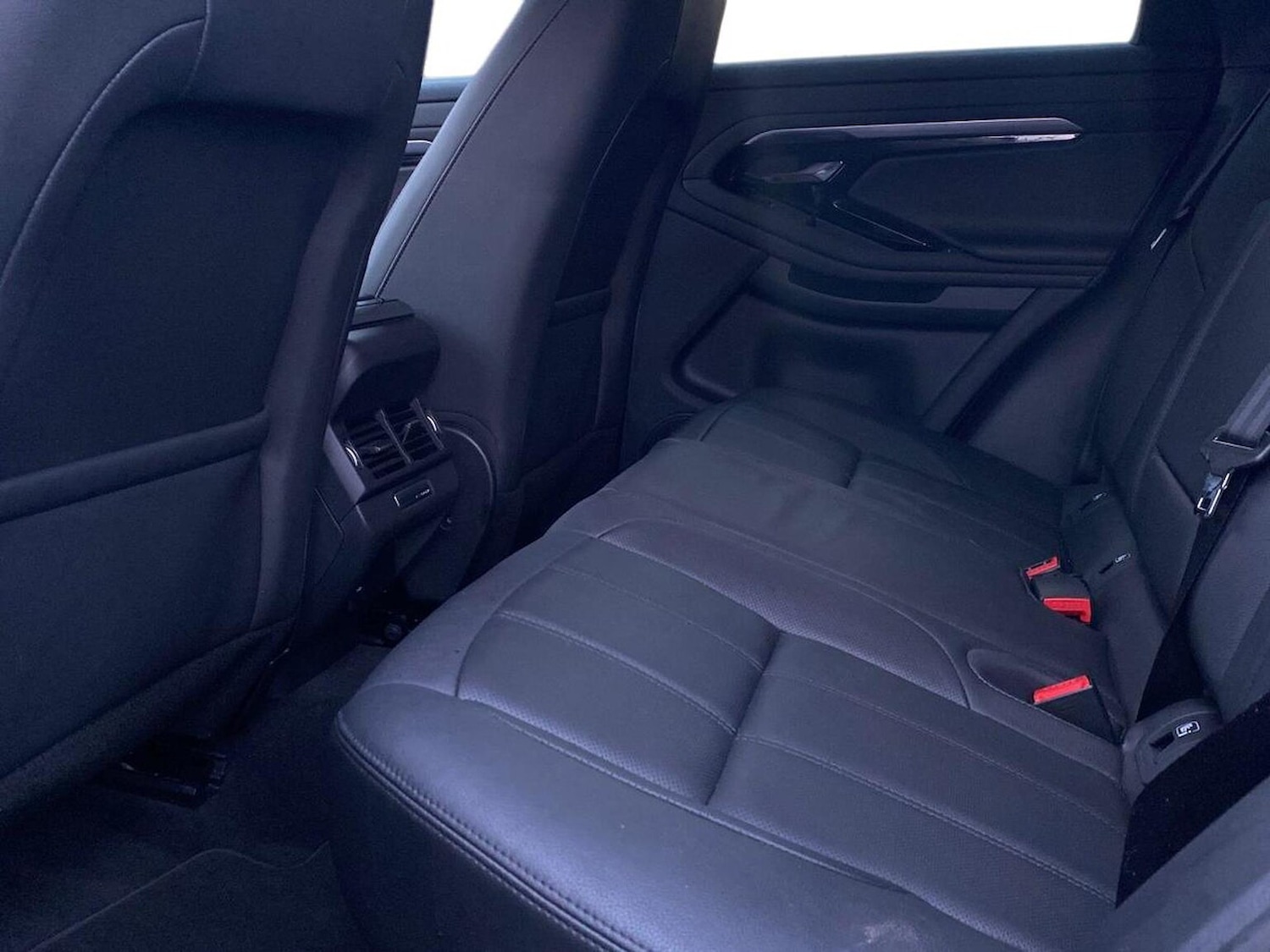 Used Land Rover Range Rover Evoque 2023 for sale - 76699407: Photo 4