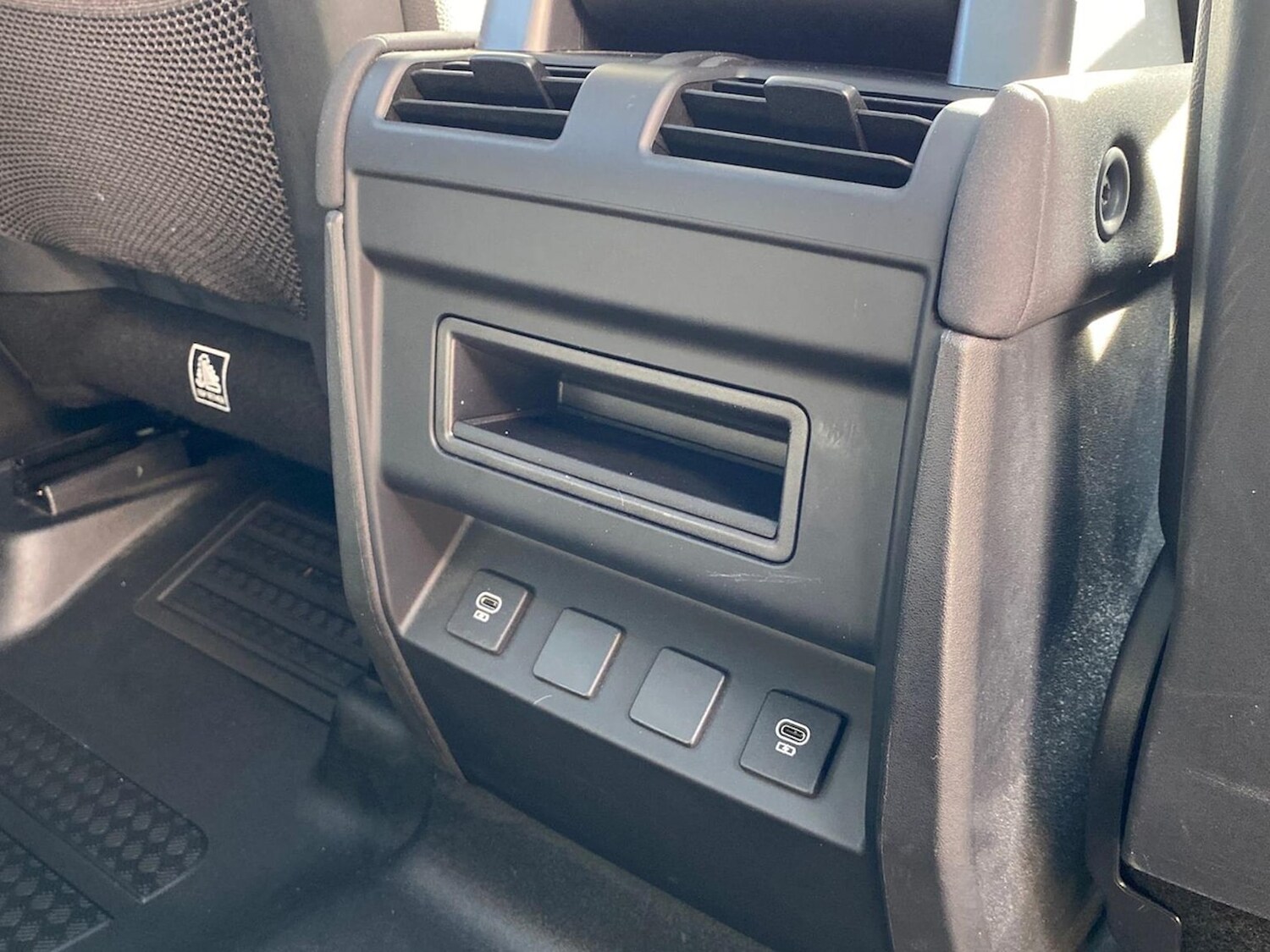 Used Land Rover Defender 2022 for sale - 76518612: Photo 18