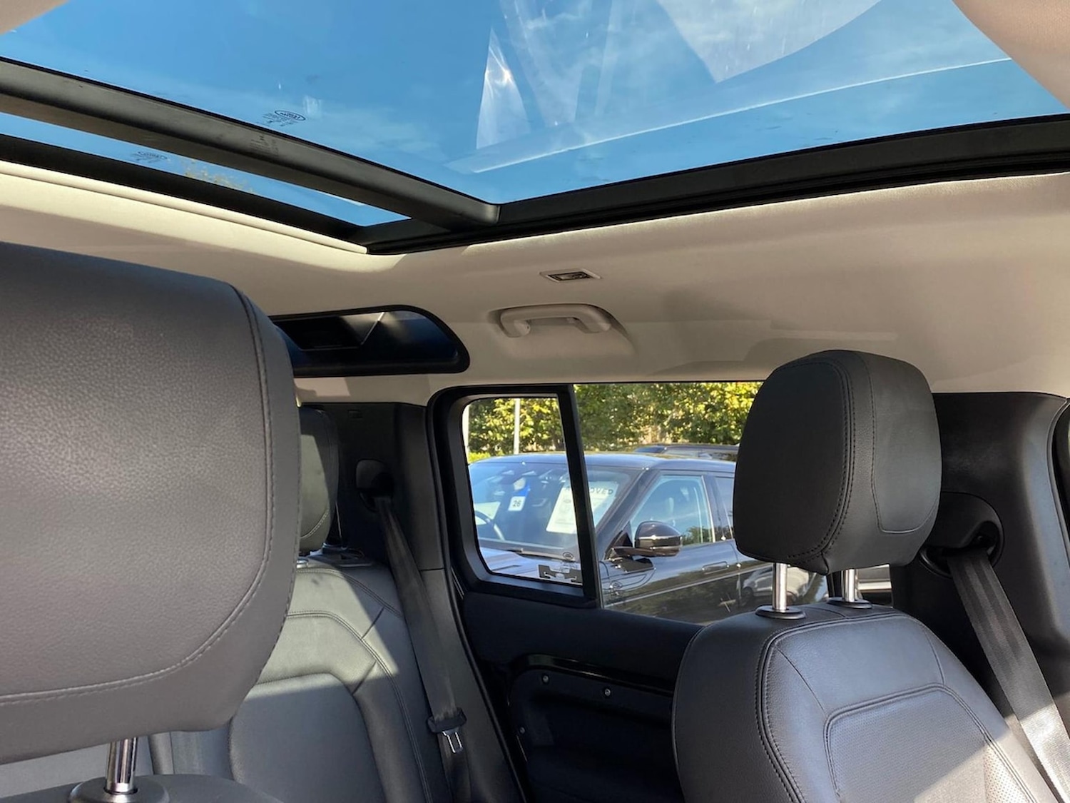 Used Land Rover Defender 2022 for sale - 76518612: Photo 21