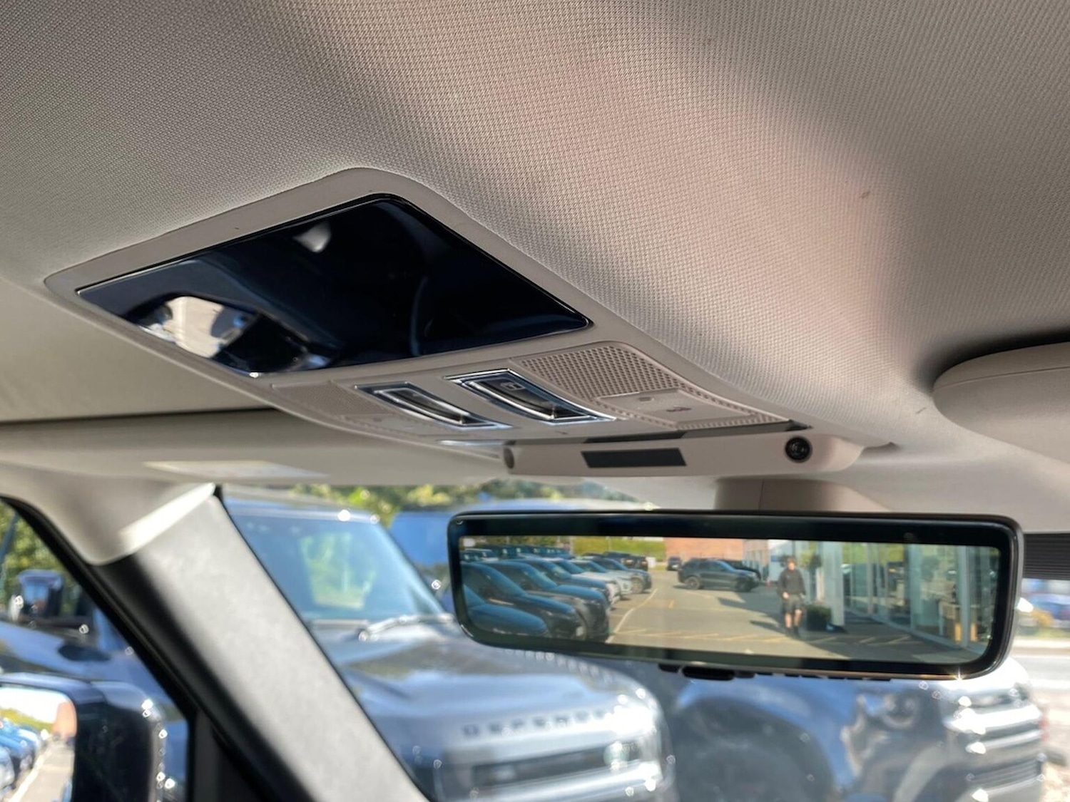 Used Land Rover Defender 2022 for sale - 76518612: Photo 23