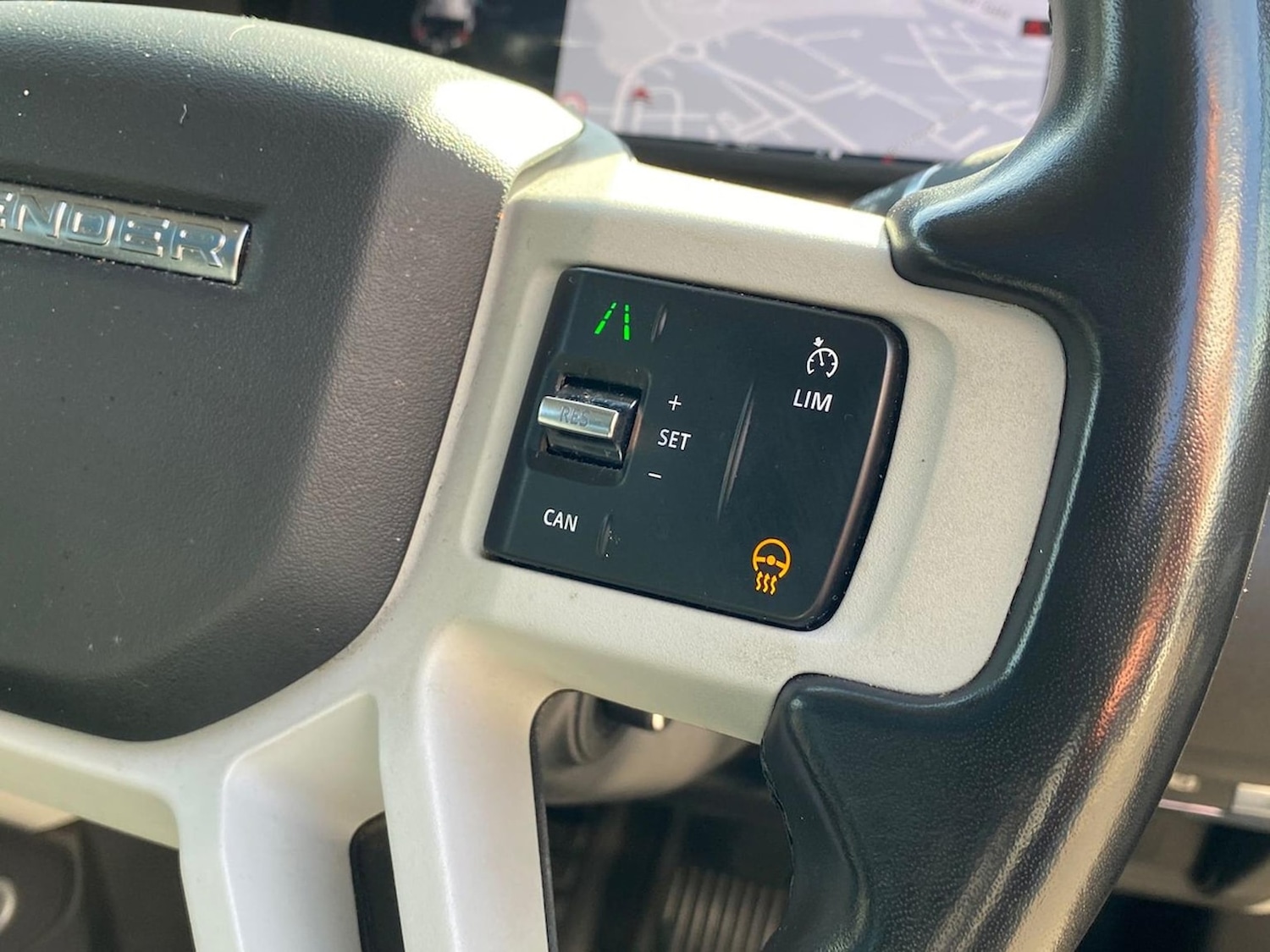 Used Land Rover Defender 2022 for sale - 76518612: Photo 31