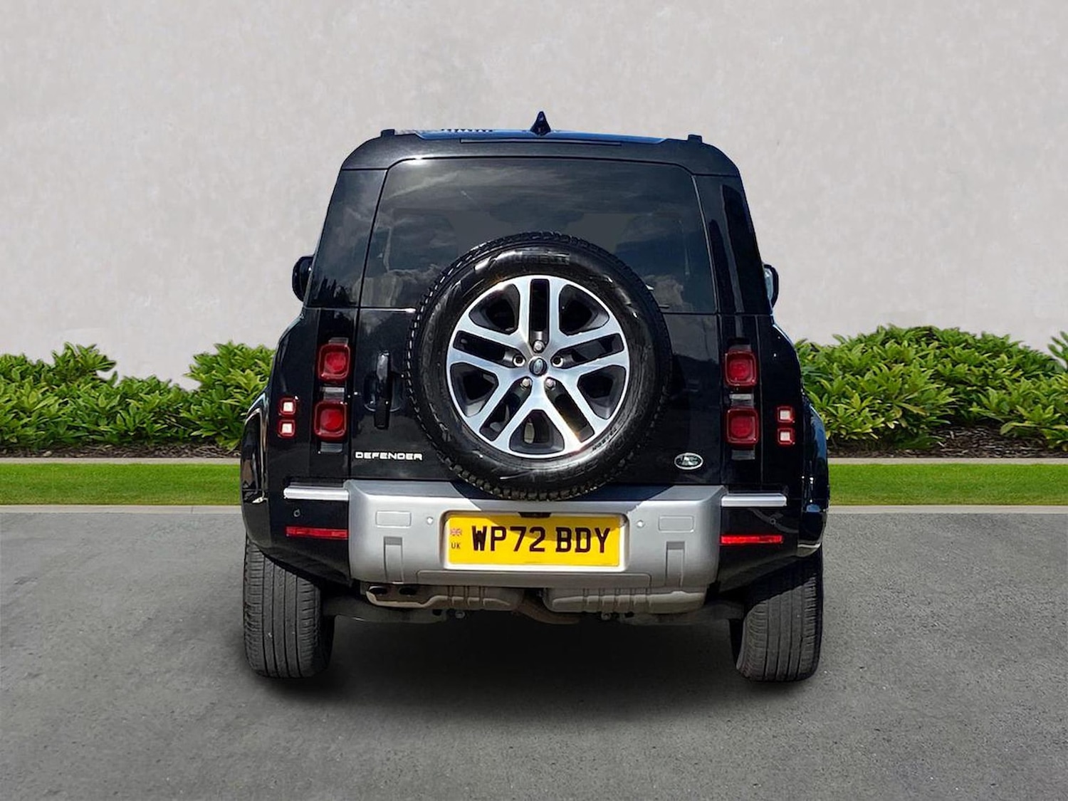 Used Land Rover Defender 2022 for sale - 76518612: Photo 6