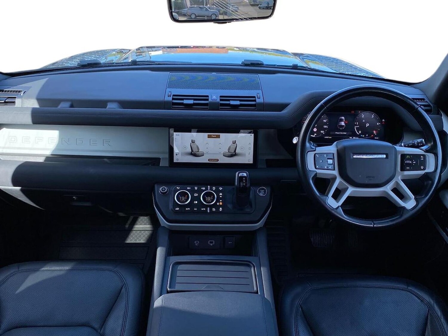 Used Land Rover Defender 2022 for sale - 76518612: Photo 9