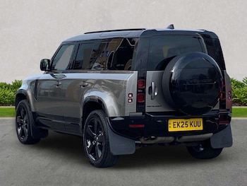 Used Land Rover Defender 2025 for sale - 78310702: Photo