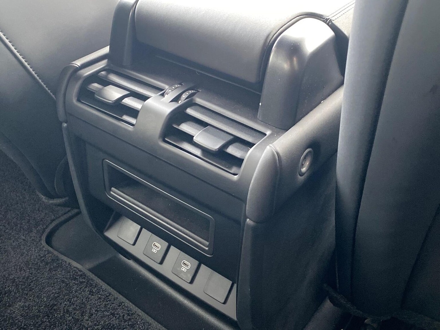 Used Land Rover Defender 2025 for sale - 78026190: Photo 18