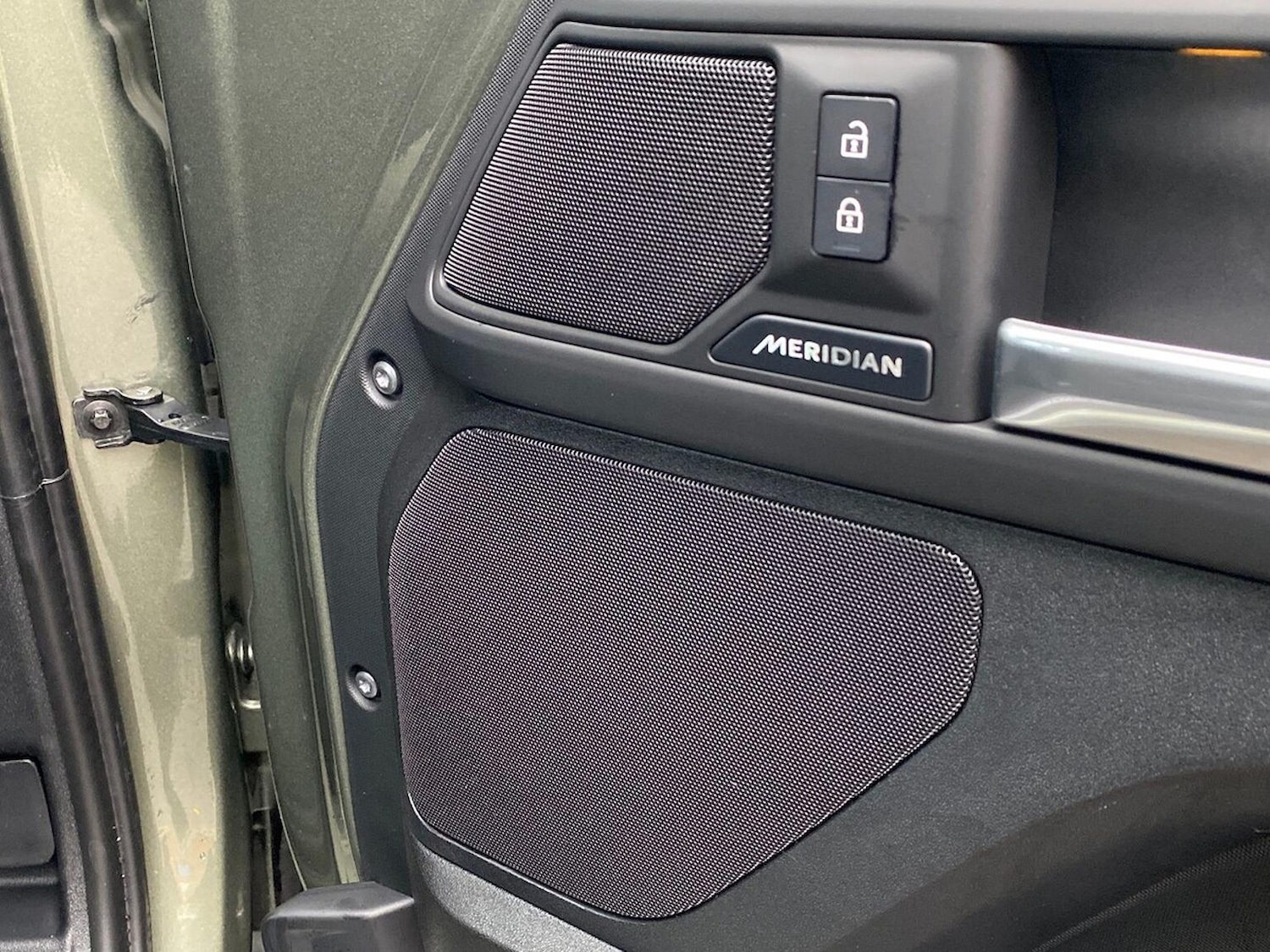 Used Land Rover Defender 2025 for sale - 78026190: Photo 22