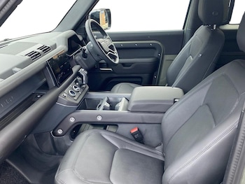 Used Land Rover Defender 2025 for sale - 78026190: Photo
