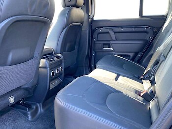 Used Land Rover Defender 2025 for sale - 78746579: Photo