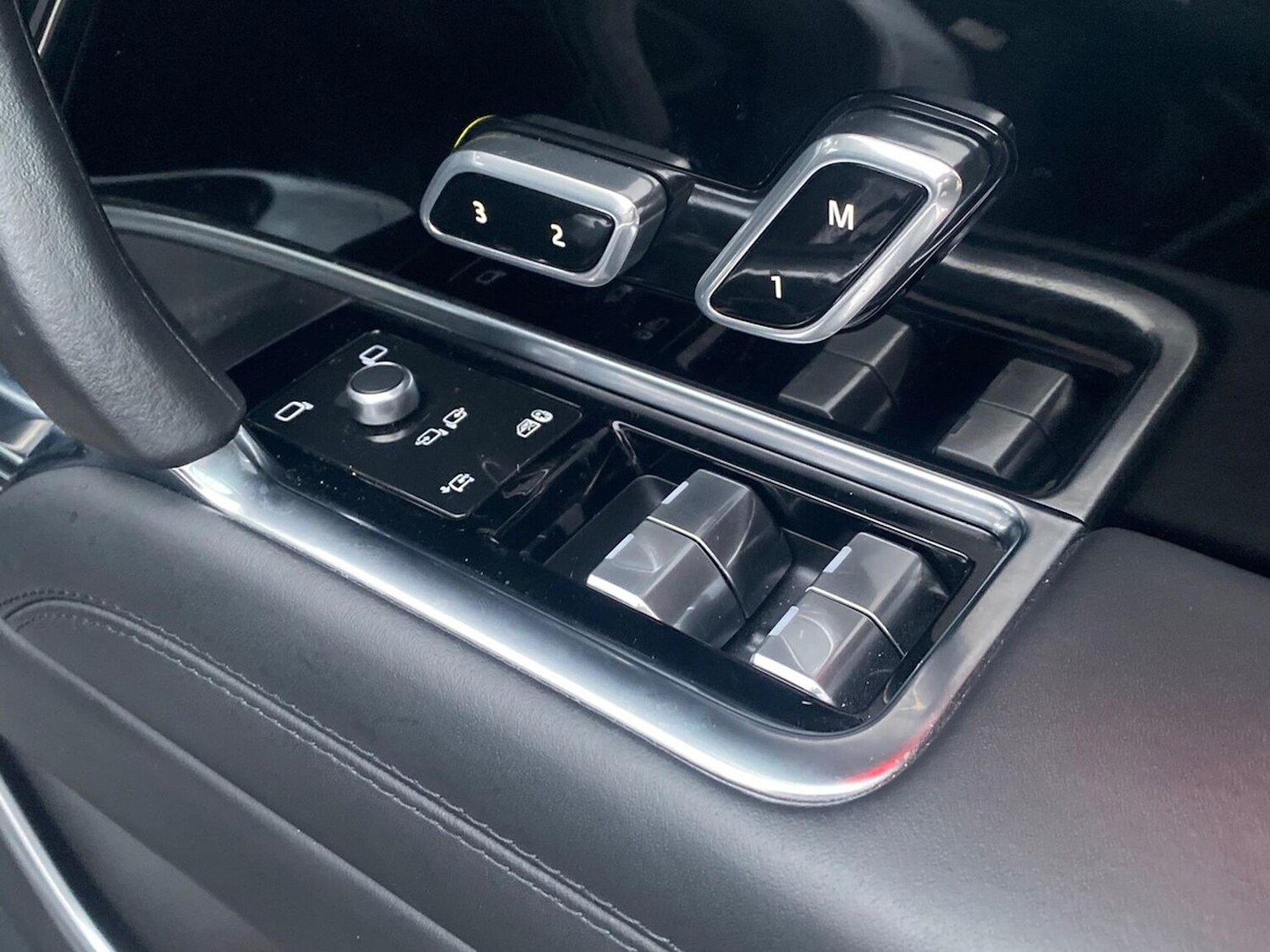 Used Land Rover Range Rover 2023 for sale - 77946129: Photo 25