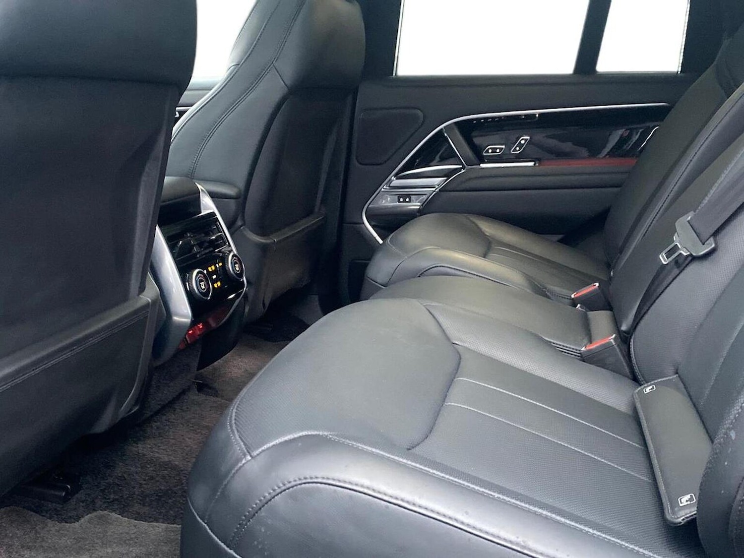 Used Land Rover Range Rover 2023 for sale - 77946129: Photo 4