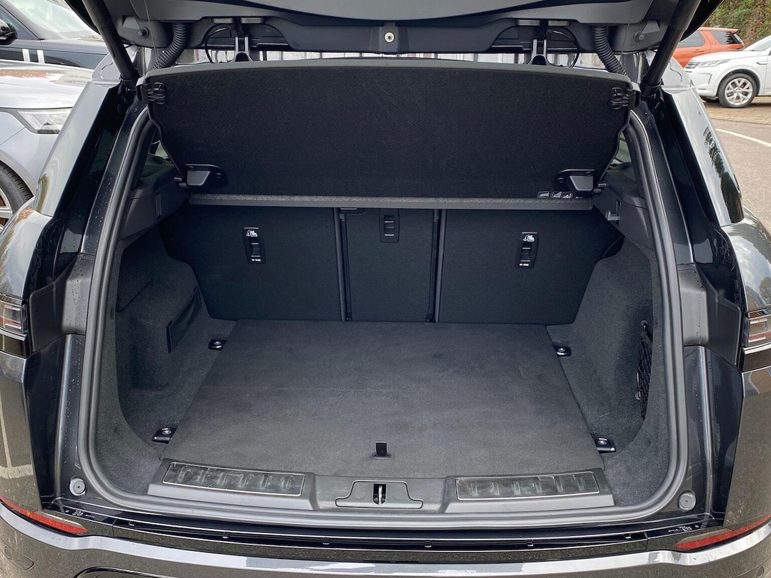 Used Land Rover Range Rover Evoque 2025 for sale - 76478197: Photo 10