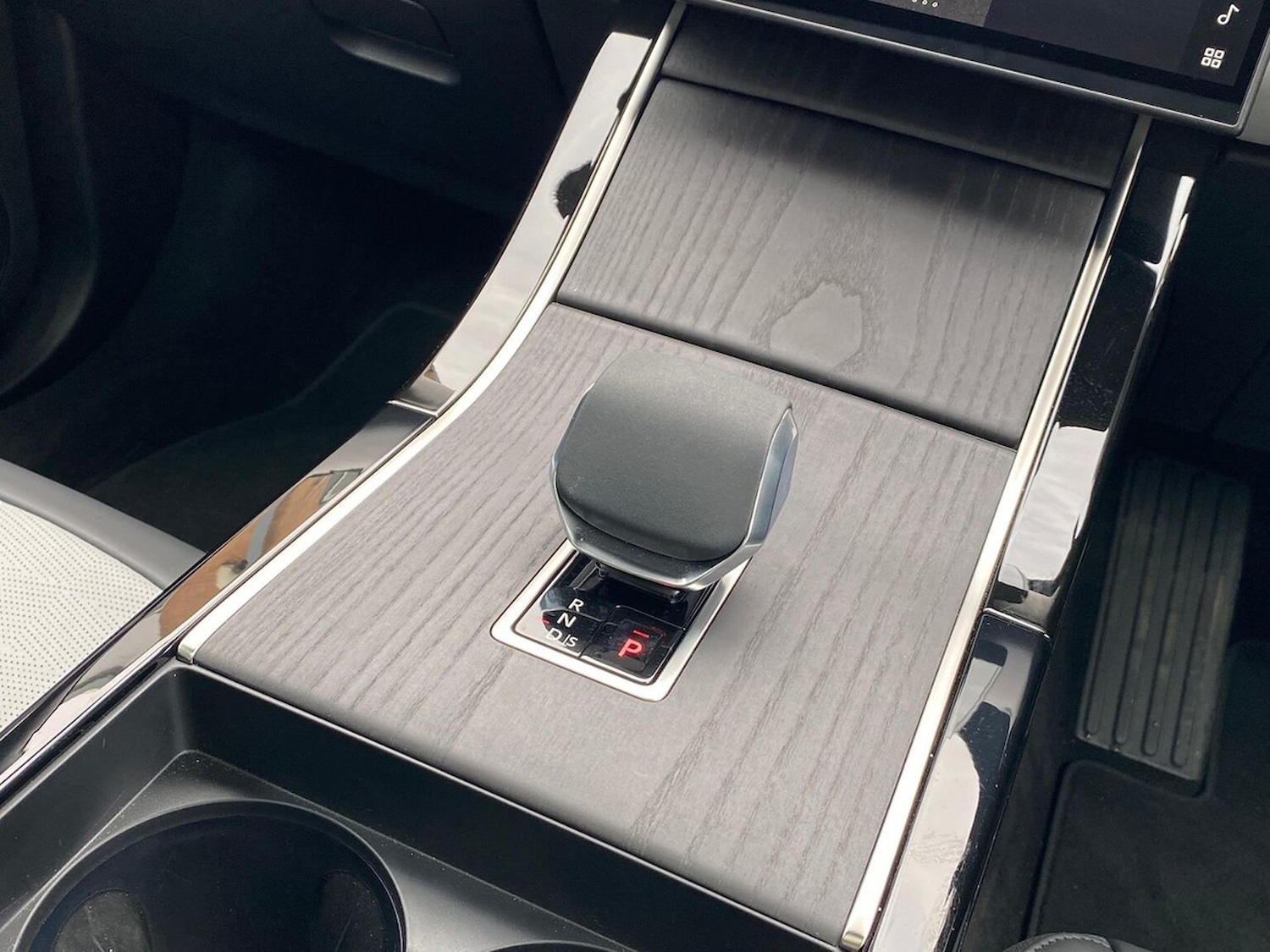 Used Land Rover Range Rover Evoque 2025 for sale - 76478197: Photo 13