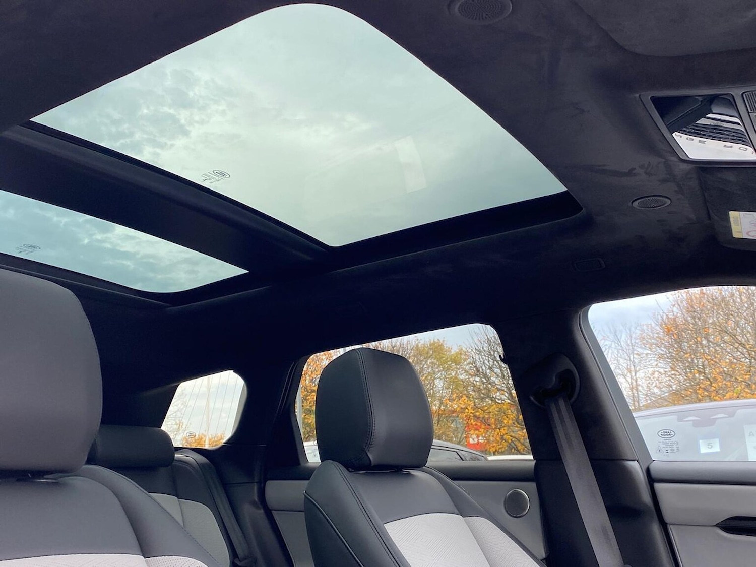 Used Land Rover Range Rover Evoque 2025 for sale - 76478197: Photo 21