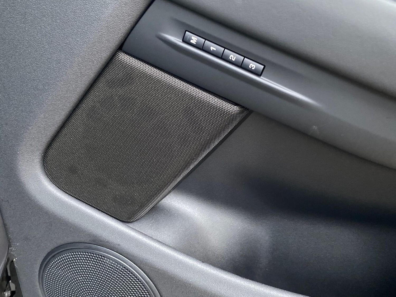 Used Land Rover Range Rover Evoque 2024 for sale - 76982894: Photo 24