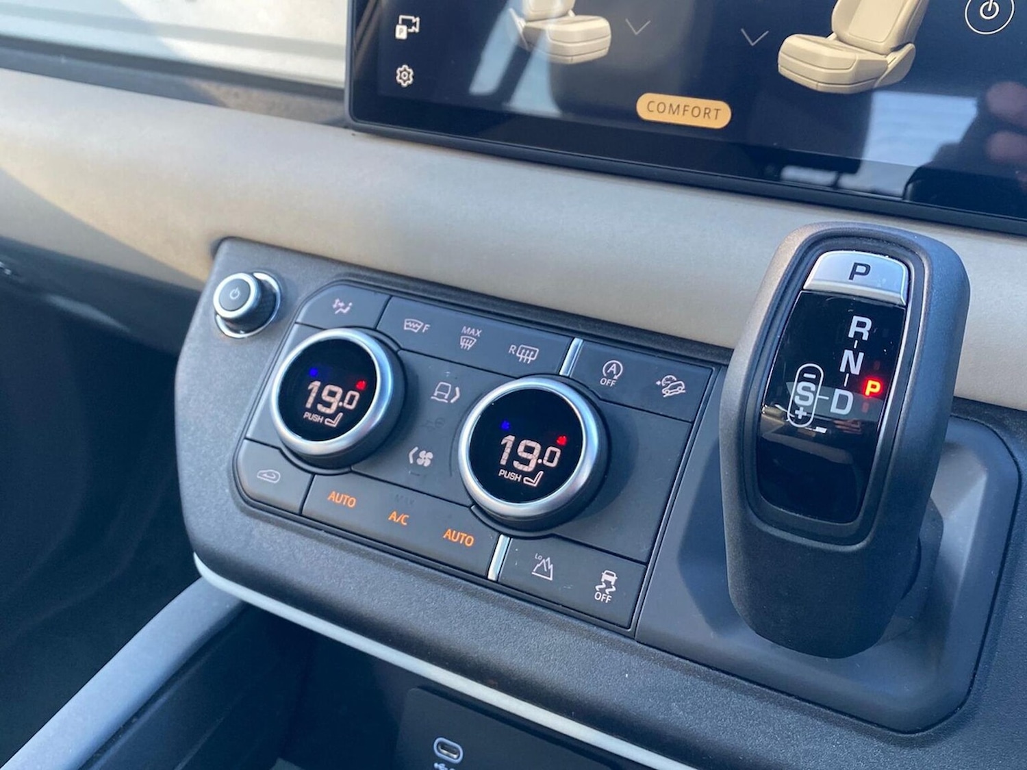 Used Land Rover Defender 2022 for sale - 76707522: Photo 39