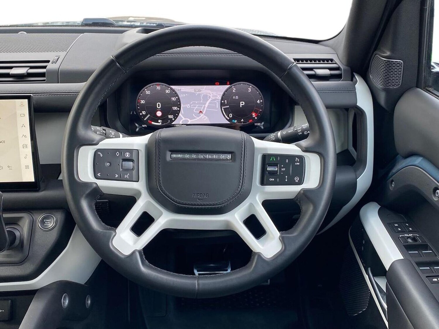 Used Land Rover Defender 2023 for sale - 76392447: Photo 15