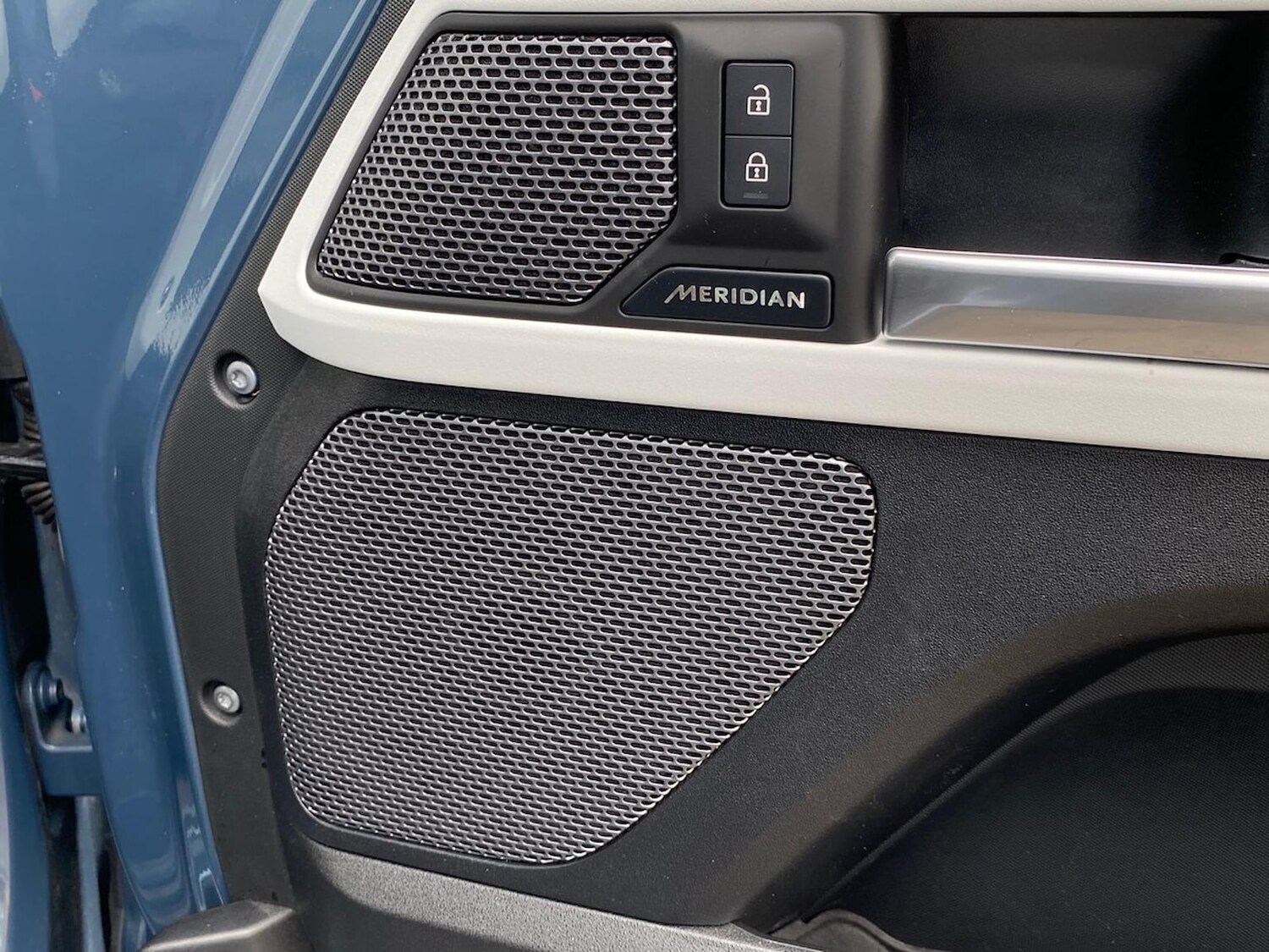 Used Land Rover Defender 2023 for sale - 76392447: Photo 24