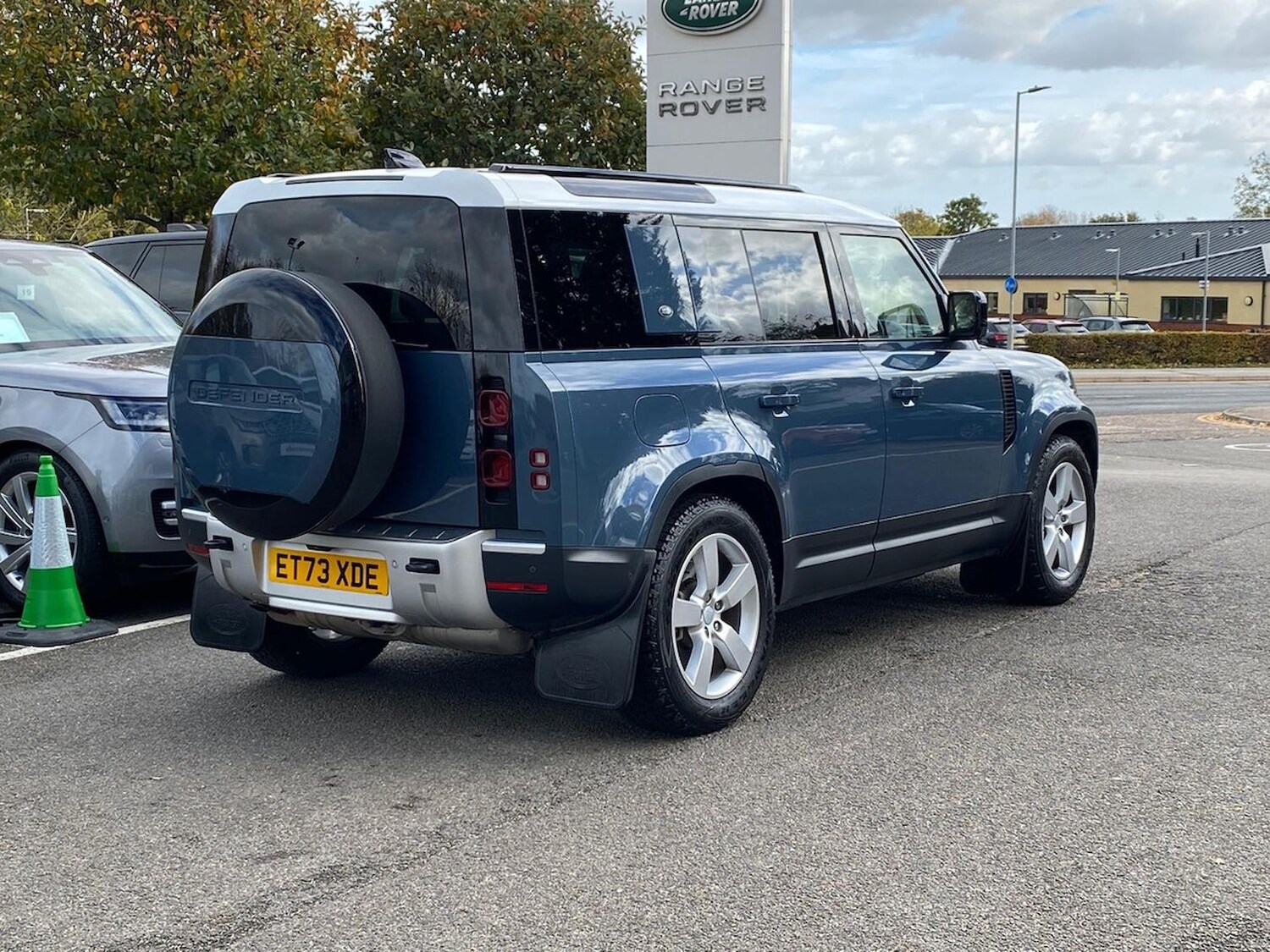 Used Land Rover Defender 2023 for sale - 76392447: Photo 29