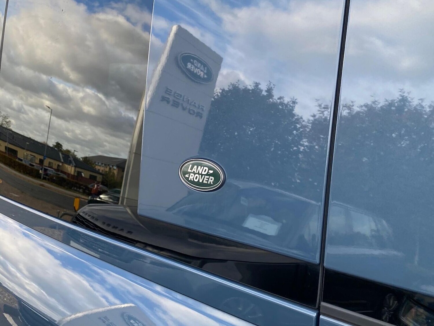 Used Land Rover Defender 2023 for sale - 76392447: Photo 39