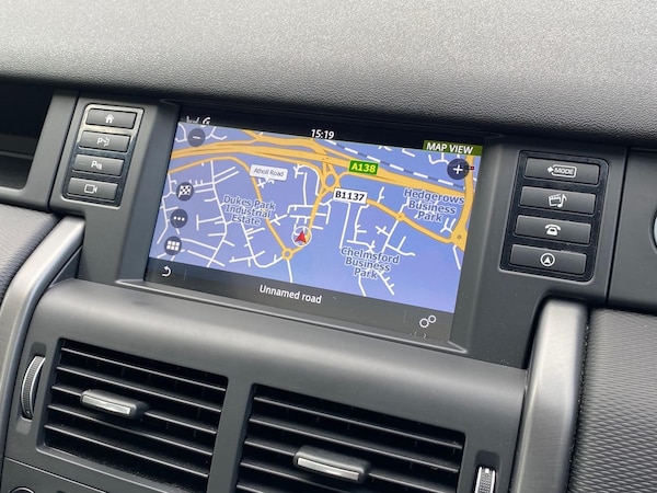 Used Land Rover Discovery Sport 2018 for sale - 76243906: Photo 11