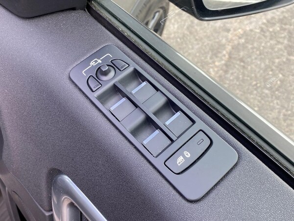 Used Land Rover Discovery Sport 2018 for sale - 76243906: Photo 25
