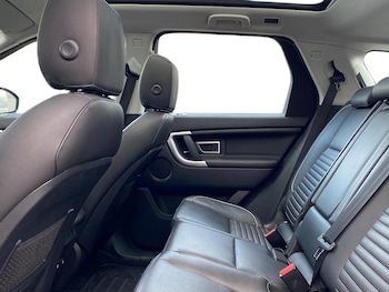 Used Land Rover Discovery Sport 2018 for sale - 76243906: Photo