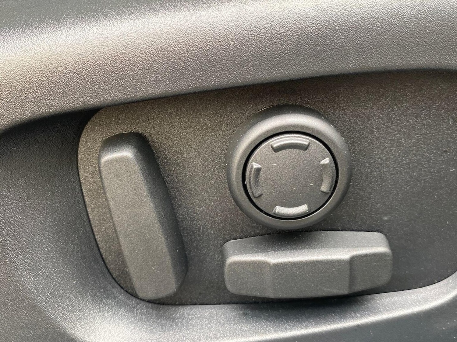 Used Land Rover Range Rover Evoque 2025 for sale - 78213690: Photo 39