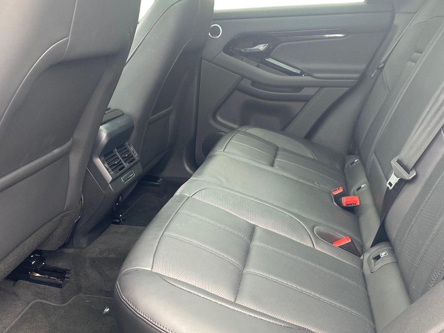 Used Land Rover Range Rover Evoque 2025 for sale - 77487976: Photo 4