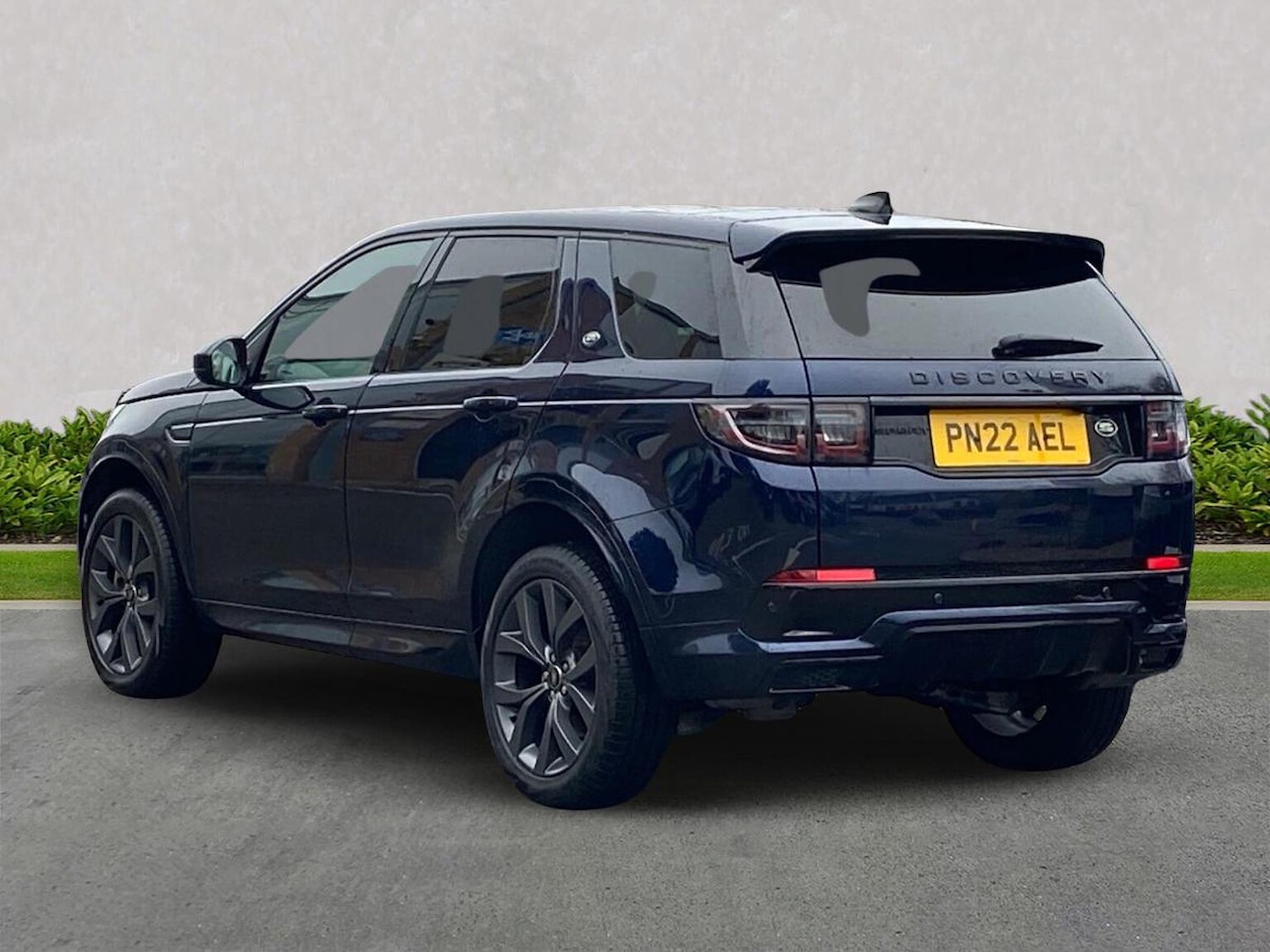 Used Land Rover Discovery Sport 2022 for sale - 77003684: Photo 2