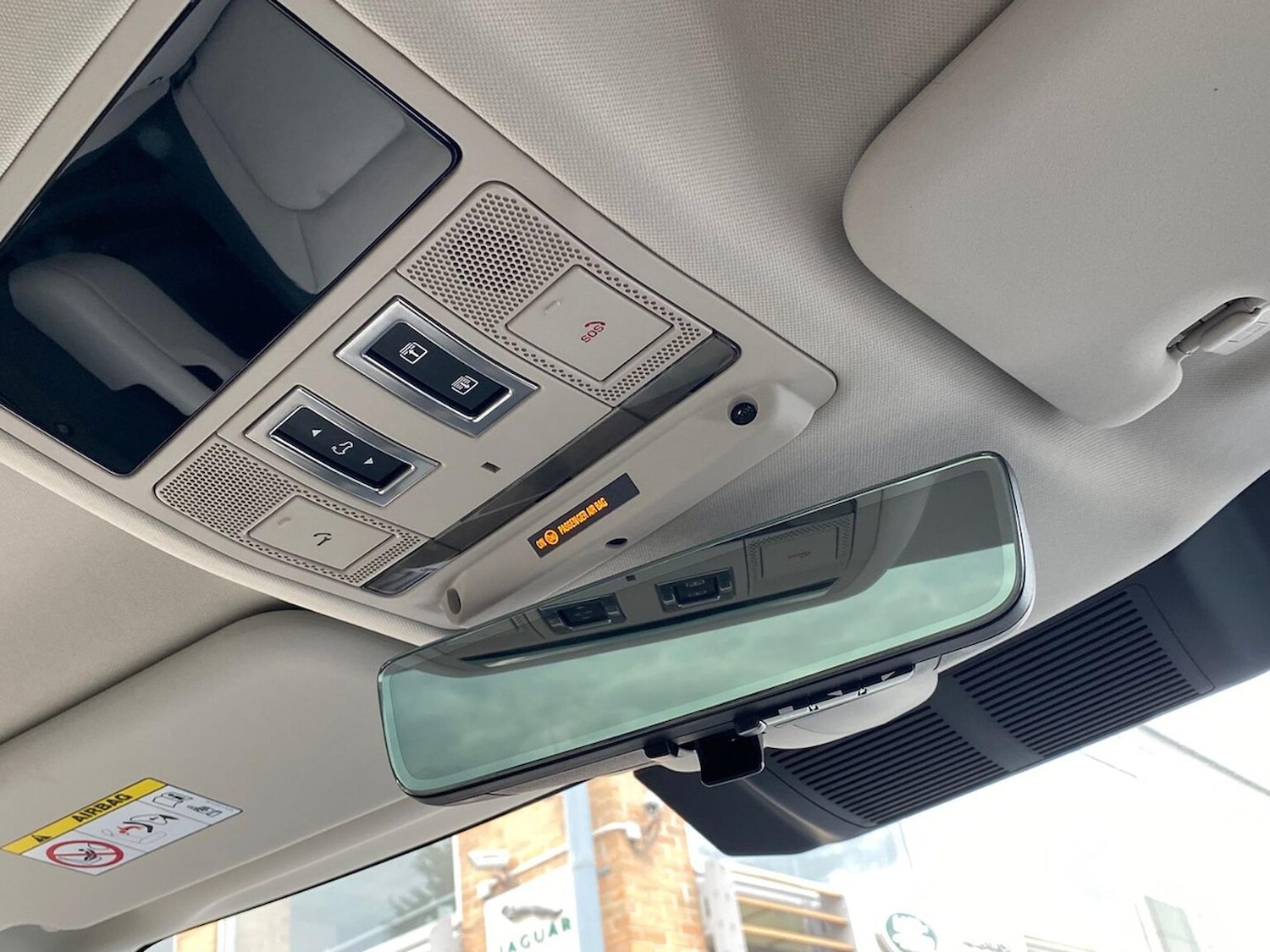 Used Land Rover Defender 2023 for sale - 76478195: Photo 23